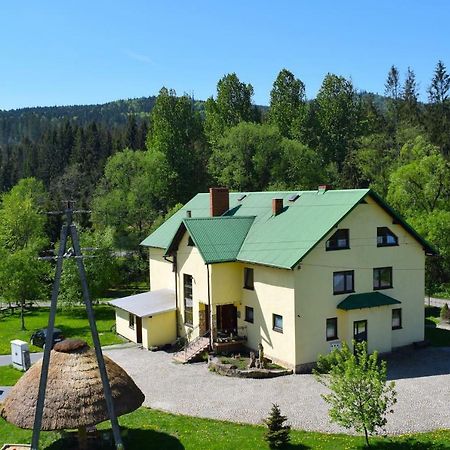 Agroturystyka Uduraja Kiczora エクステリア 写真